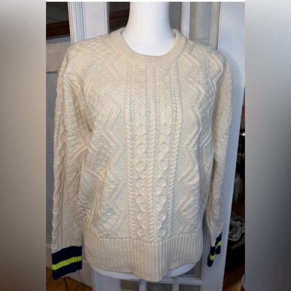Vineyard Vines Sweaters - Vineyard Vines Varsity Pop Fisherman Cable Knit Sweater Size S